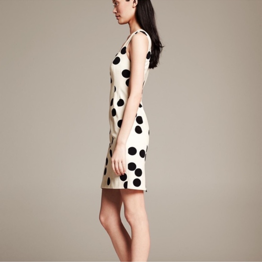 NWT Banana Republic SLOAN-FIT DOT-PRINT SHEATH Dress in Cream Cocoon color